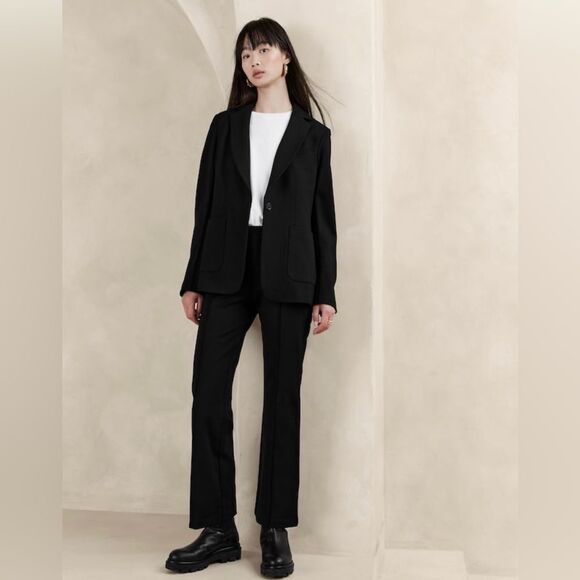 NWT Banana Republic Stretch-Ponte Crop Navy Flare Pant Size Medium-Tall - Picture 3 of 9